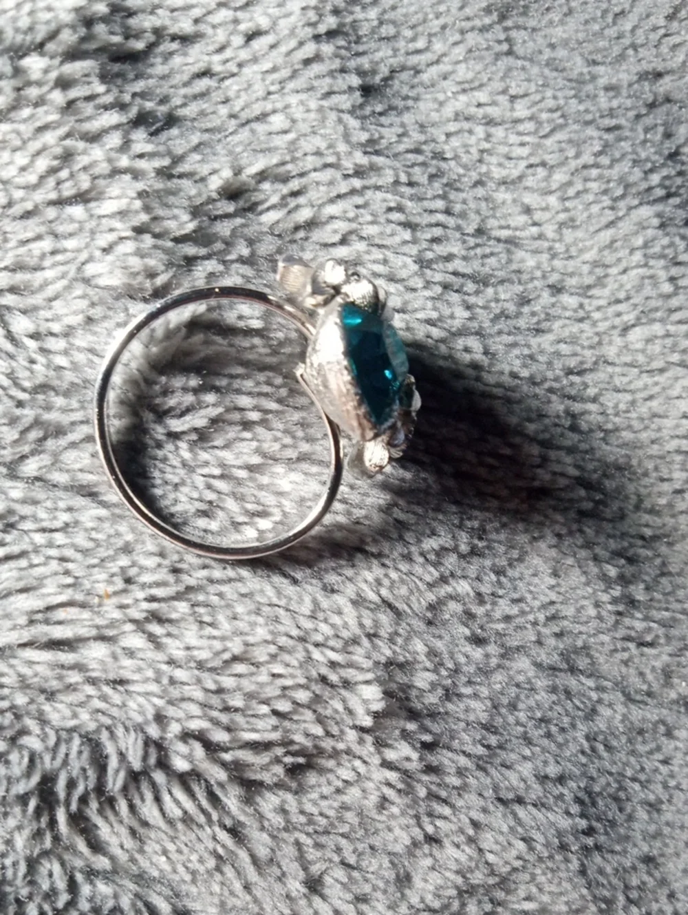 Vintage Sarah Coventry Adjustable Ring "Love Story Double Hearts" - Picture 3 of 8